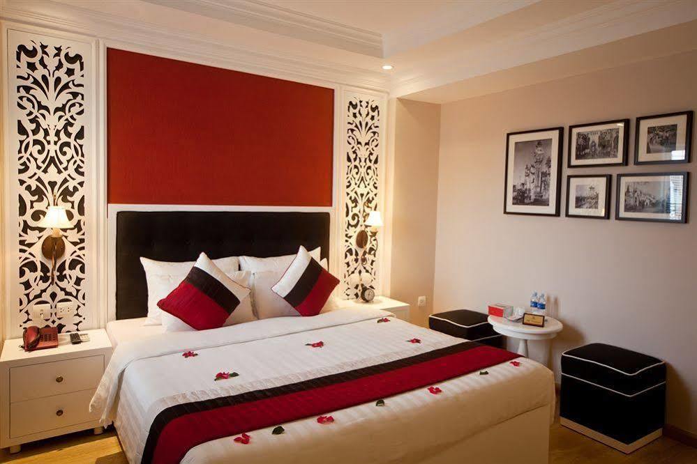 Lavender & 4* Hanoi